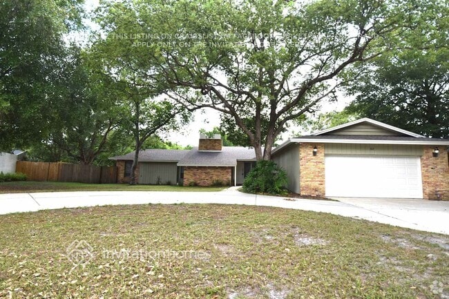 Building Photo - 322 W Hornbeam Dr