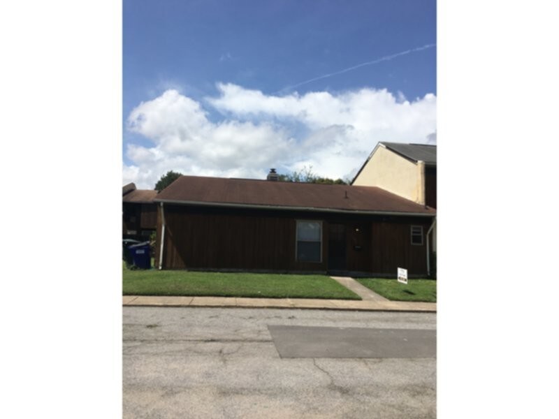Primary Photo - 1391 E Tanners Creek Dr