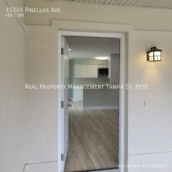 Building Photo - 15245 Pinellas Ave