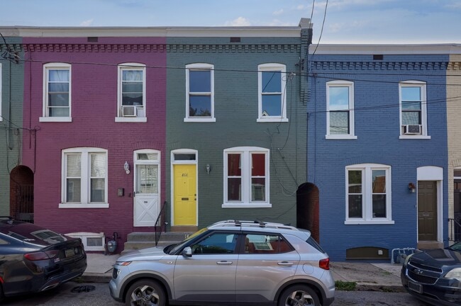 Building Photo - 464 Lafayette St