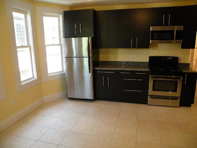 Foto del edificio - 3147-3149 Washington St. Unit 1