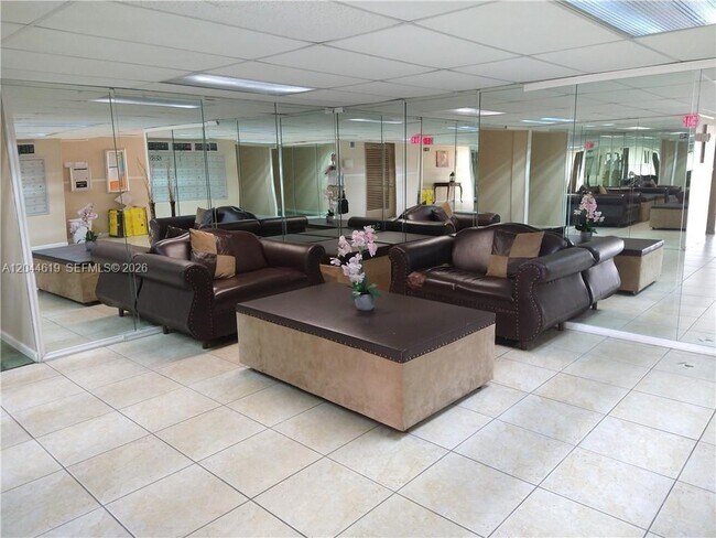 Foto del edificio - 601 Three Islands Boulevard
