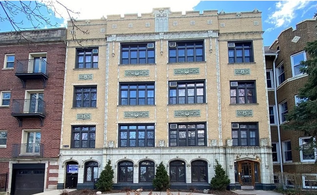Building Photo - 1127 W Farwell Ave