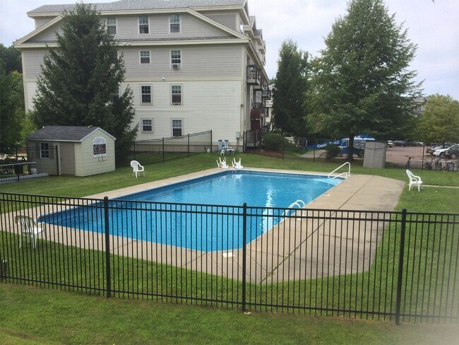 Building Photo - 175 Hildred Dr