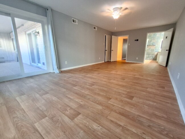 Photo - 102 Ruelle Apartment