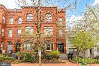 Building Photo - 1324 Q St NW