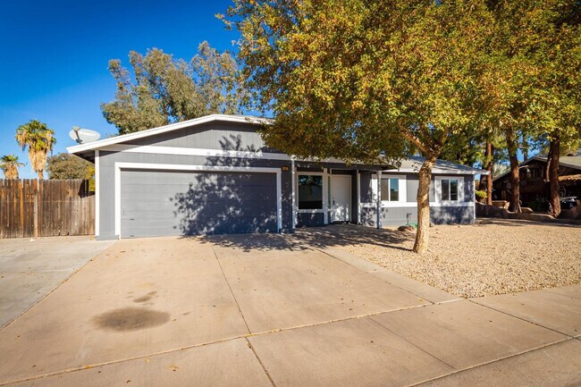 Foto del edificio - 232 E Leah Ln