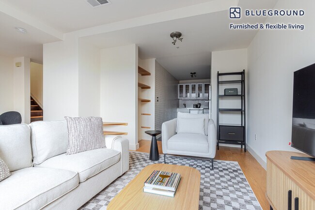 Foto del edificio - 222 Montgomery St