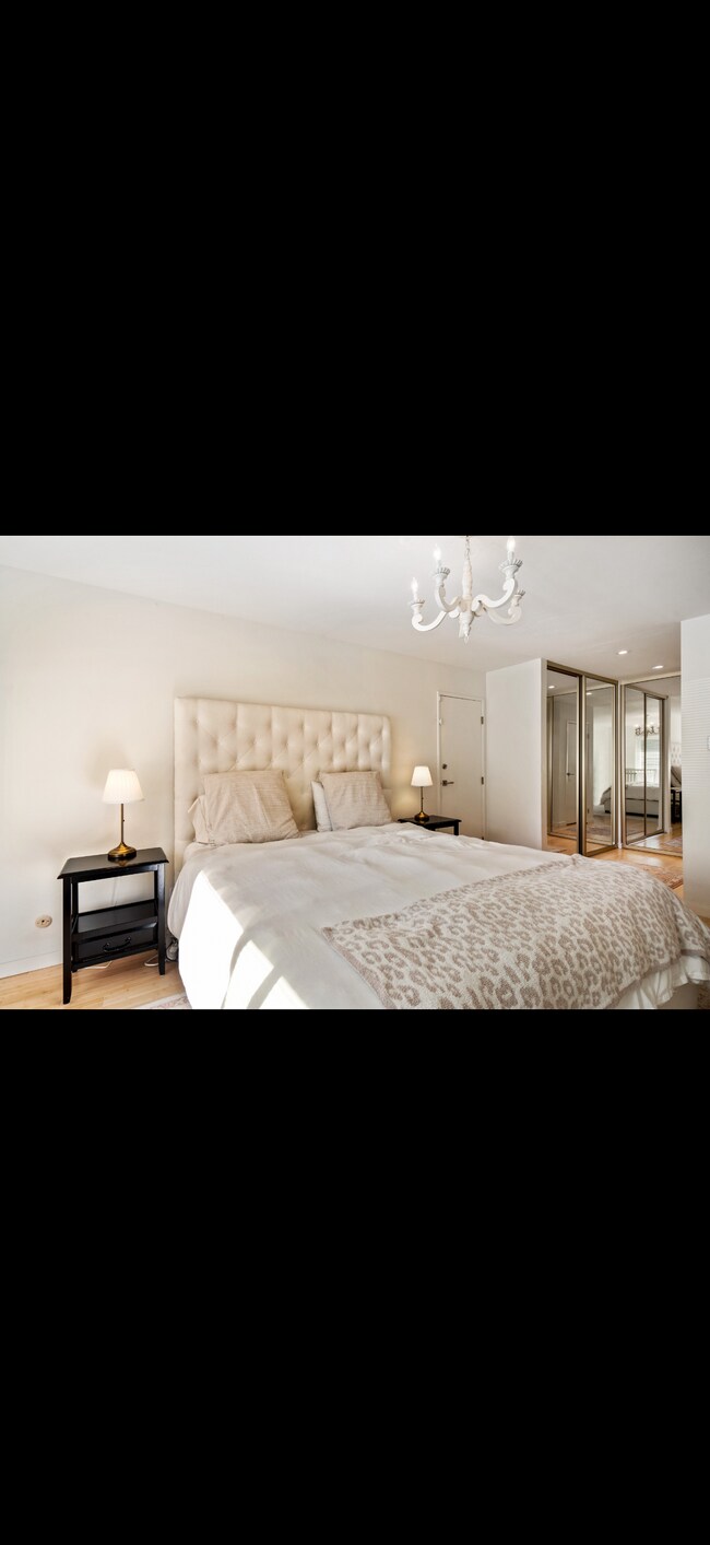 Foto del edificio - 1128 Westmoreland Cir