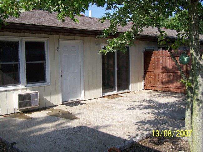Courtyard - 77 Toney Ct