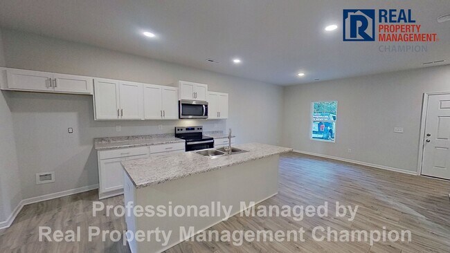 Foto del edificio - Newly Constructed 3 BD 2.5 BA w/Open Floor Plan