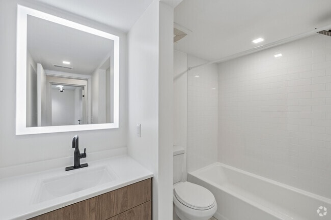 3BR, 2BA - 1,329SF - Second Bathroom - Maison Hills