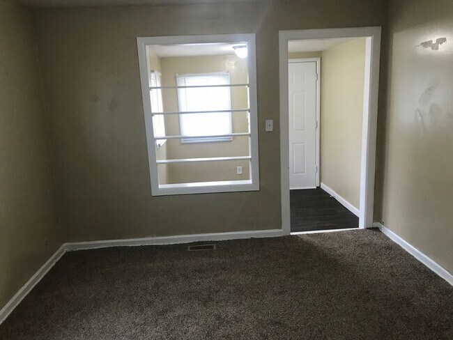 Building Photo - 2BR Westside House only 688/month