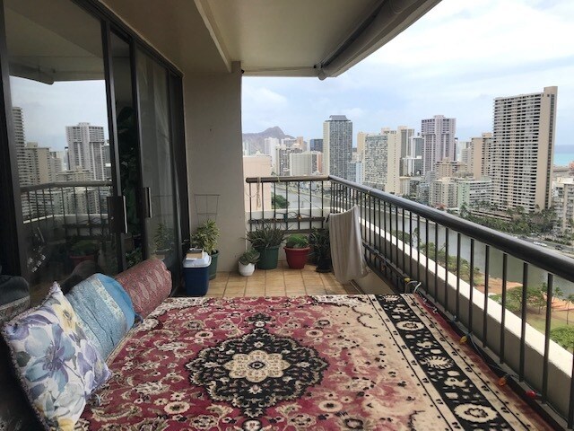 Vista de Lanai hacia el este - 2333 Kapiolani Blvd