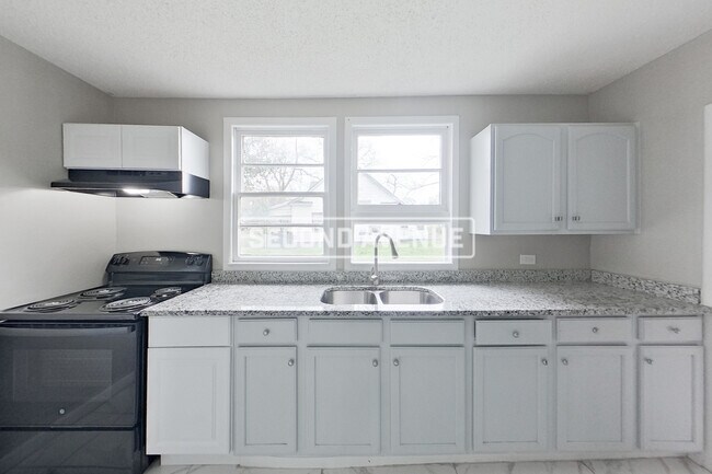 Foto del edificio - 4425 11th Ave N