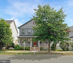 Building Photo - 20460 Charter Oak Dr
