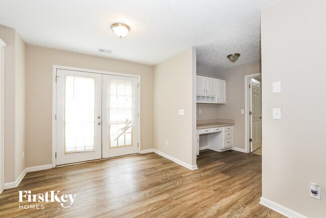 Building Photo - 130 Macadamia Ct