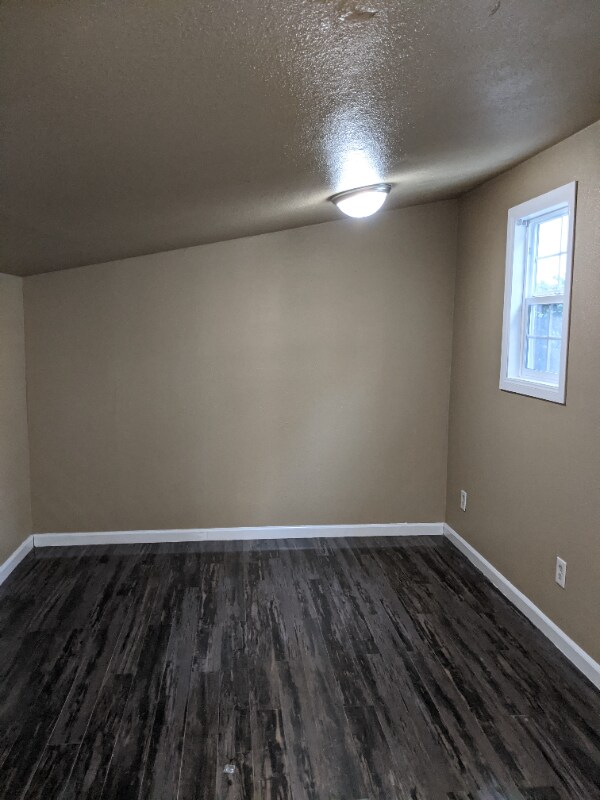 Building Photo - 1512 Fruitdale Ave