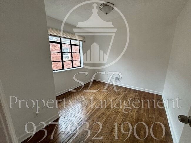 Foto del edificio - 212 E Bruce Ave