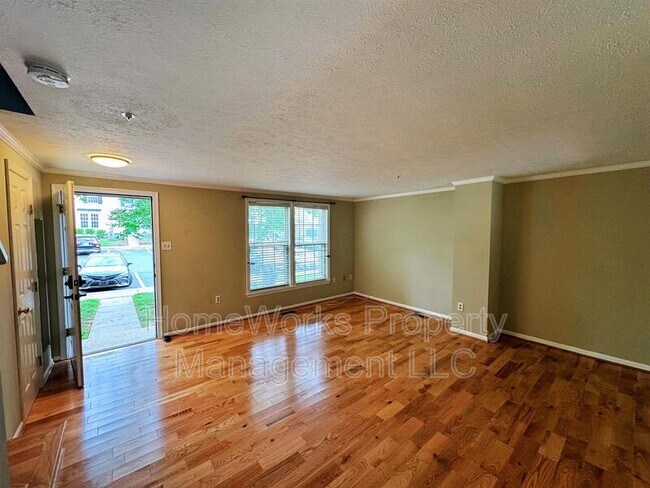 Foto del edificio - 1232 Seminole Dr