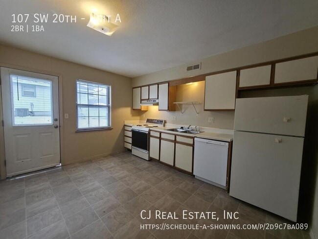 Building Photo - 107 SW 20th-Unit A