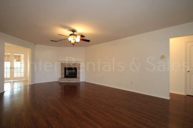 Building Photo - Beautiful 3-Bedroom Home with Enclosed Patio, Pergola Deck & Modern Upgrades