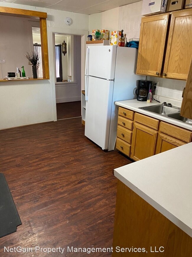 Building Photo - 2 br, 2 bath House - 518 W 600 S