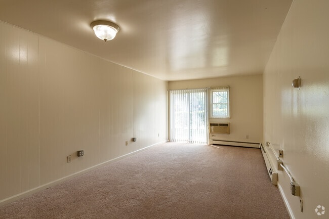 2HAB, 1BA - 710SF - 404 Forest