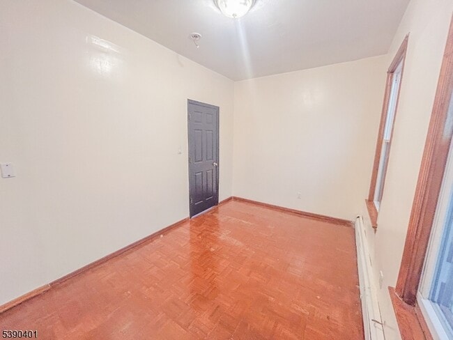 Foto del edificio - 411 Fulton St