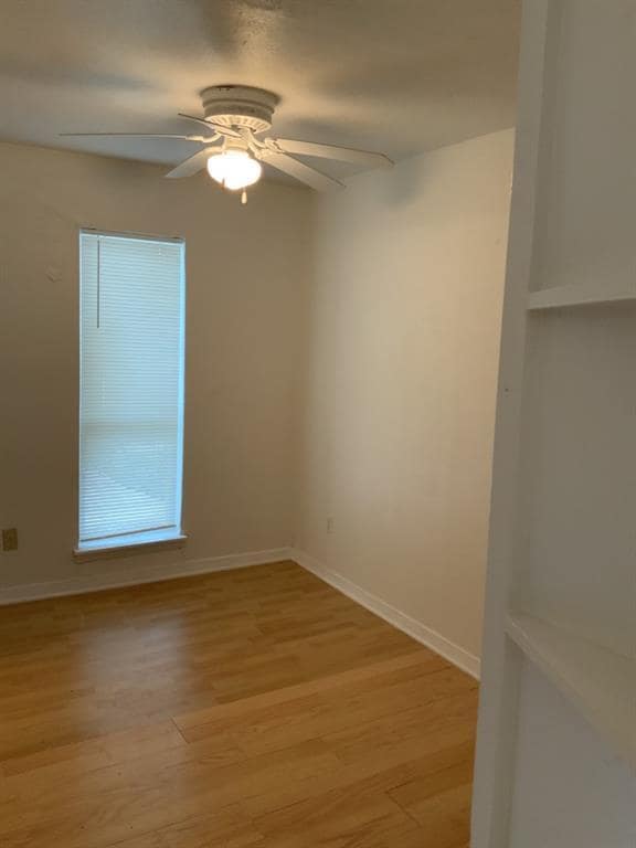 Building Photo - 8110 Albacore Dr