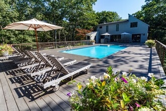 Building Photo - 1 Short Ln