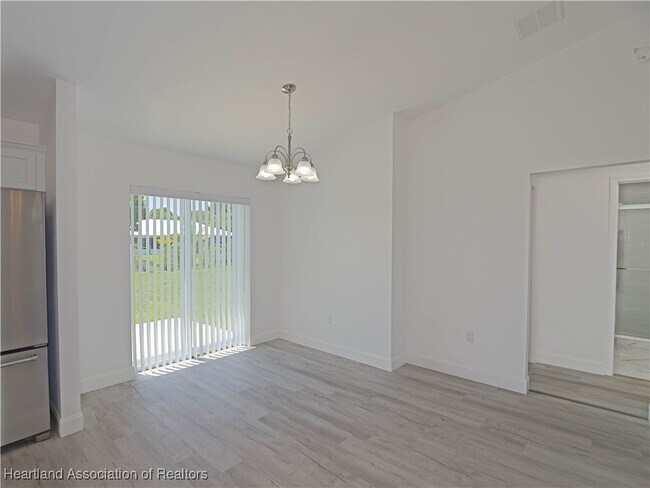 Foto del edificio - 3923 Ann Ave