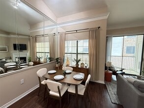 Building Photo - 6607 Brodie Ln