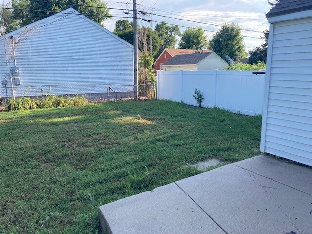 Foto del edificio - 118 Ringland Rd