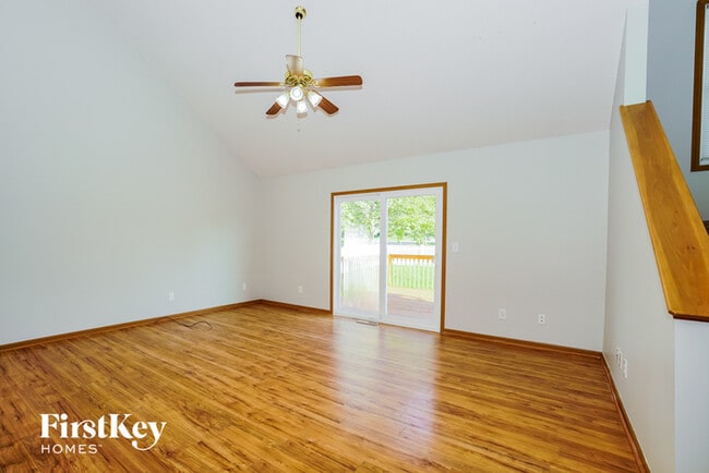 Building Photo - 1301 Harold Stewart Pkwy