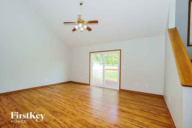 Foto del edificio - 1301 Harold Stewart Pkwy