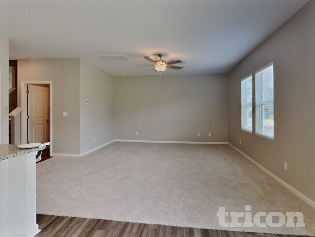 Building Photo - 229 Babbling Brk Dr