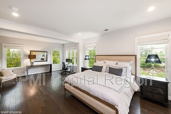 Foto del edificio - 5320 Camberley Ave