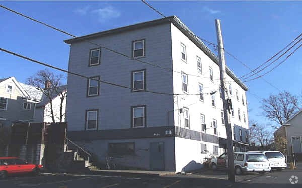 Primary Photo - 12 Greenwood Pl