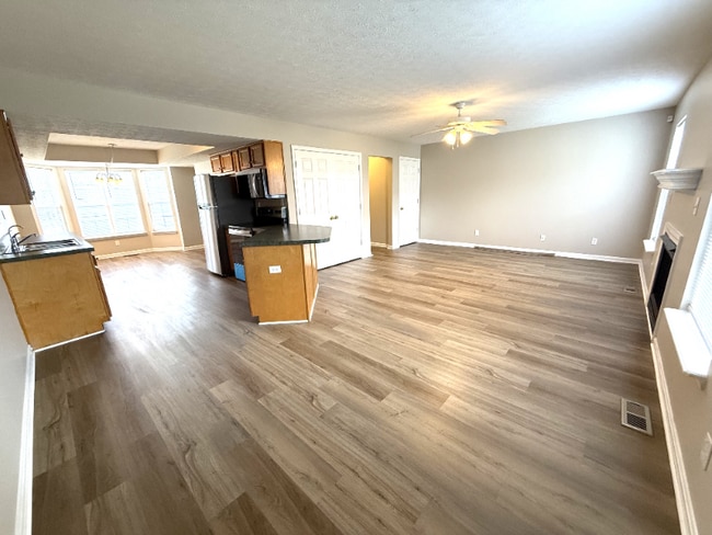 Foto del edificio - 12806 Lost Hill Walk