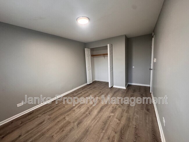 Foto del edificio - 474 W 14th Pl