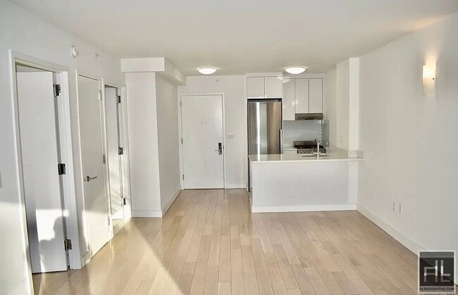 Building Photo - 21 STREET