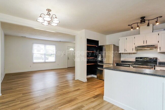 Building Photo - 8912 Taymouth Ct
