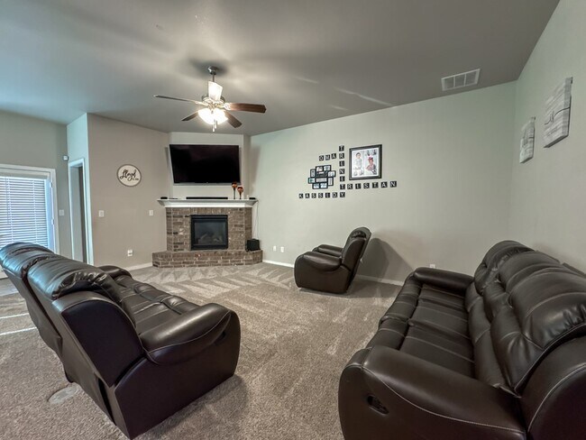 Foto del edificio - 1212 Ash St