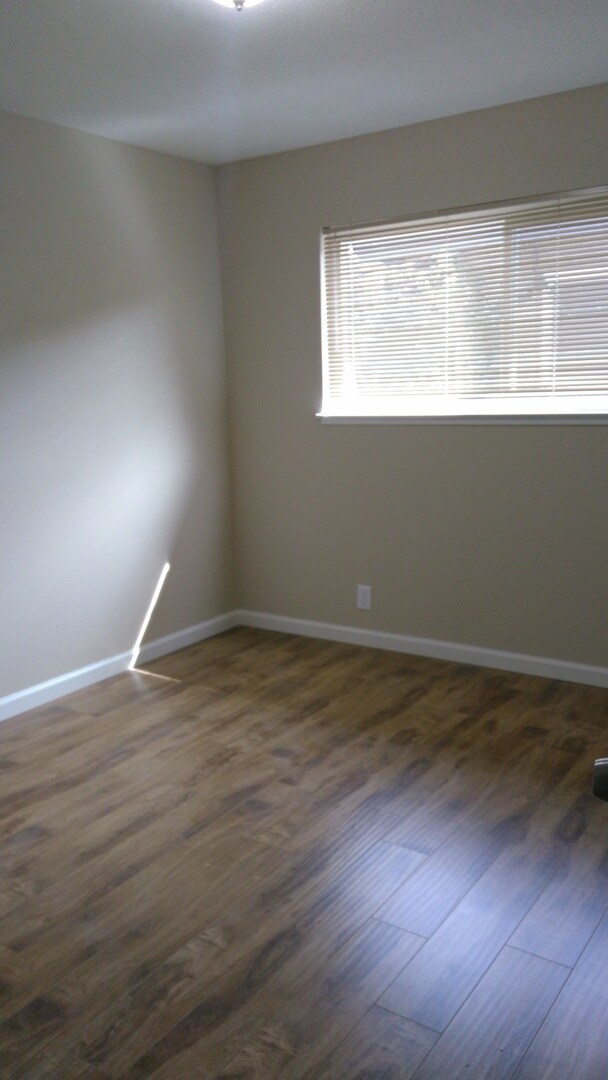 Building Photo - San Jose 2 beds and 1 bath closed to Cuper...