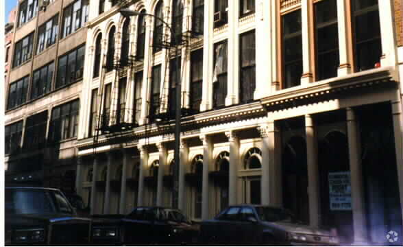 Building Photo - Hope Building