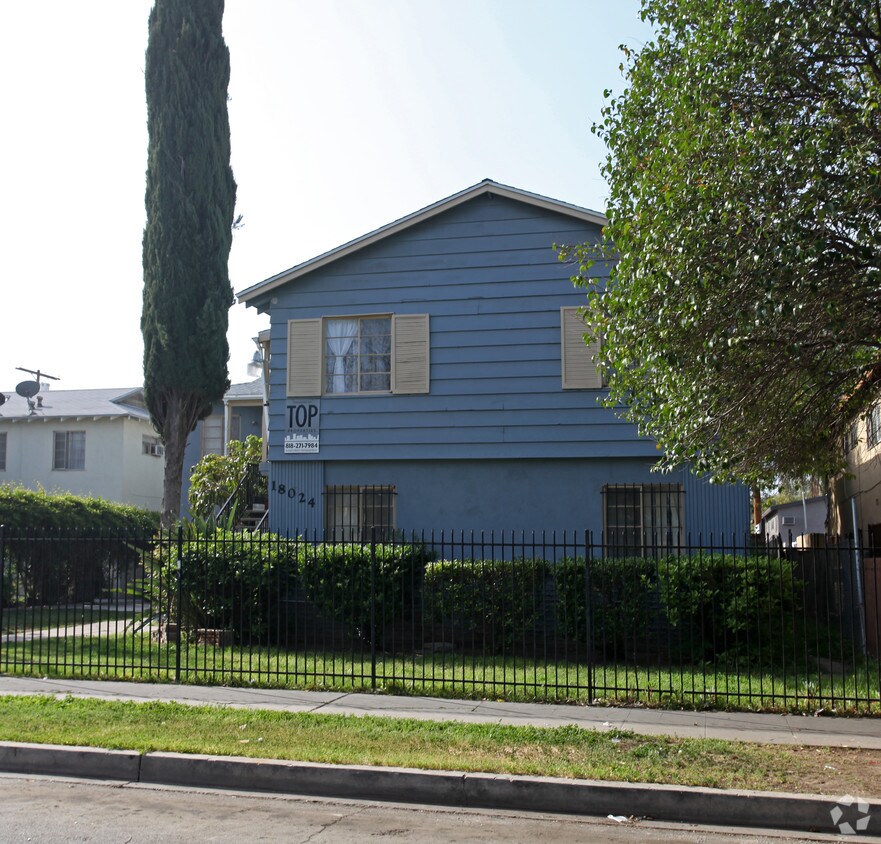 Foto del edificio - 18024 Schoenborn St