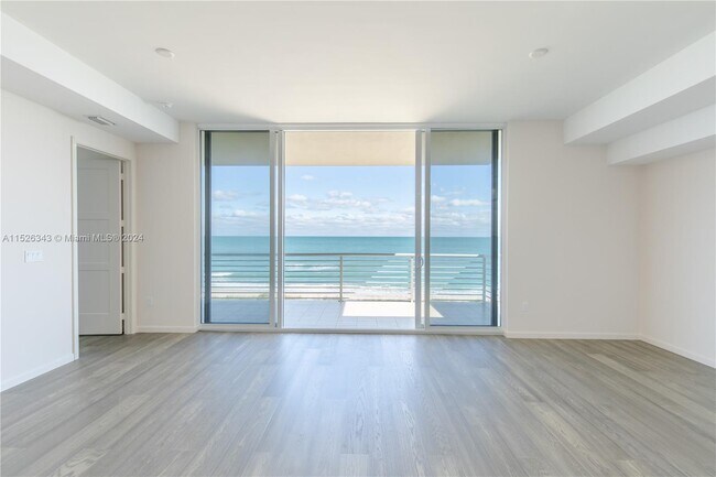 Building Photo - 4810 N Hwy A1A