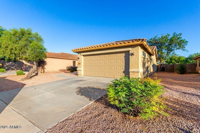 Building Photo - 25025 W Dove Mesa Dr