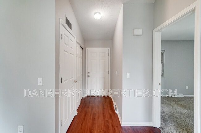 Building Photo - 3629 Turret Green Dr